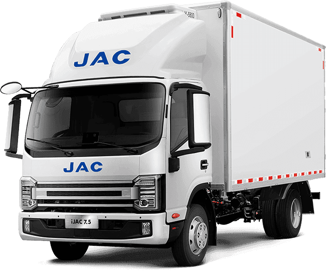 Camión eléctrico de 7 toneladas circulando en carretera mostrando autonomía real para transporte urbano y logística de última milla.