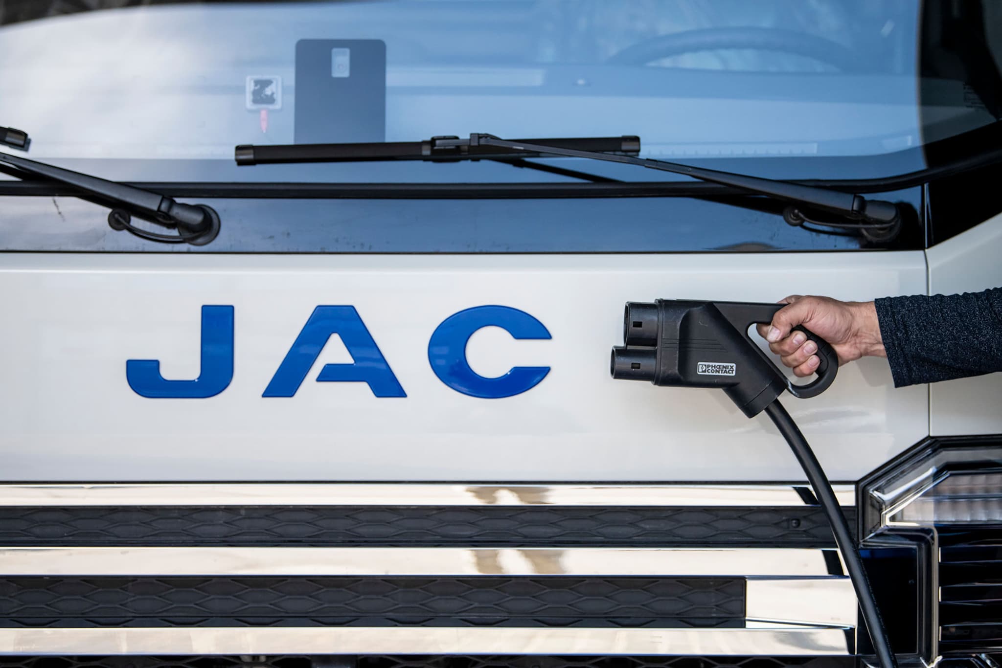 Camiones eléctricos medianos: tendencia clave en logística